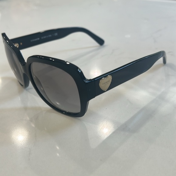 Coach Sunglasses - Picture 2 of 6